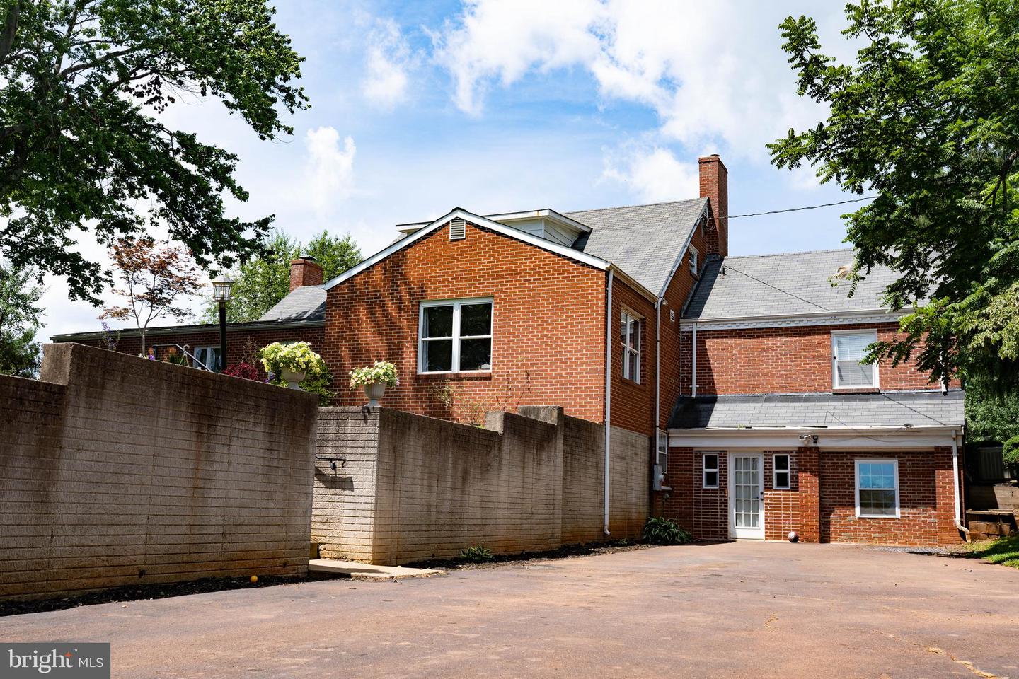 11471 Fox Hill Ln