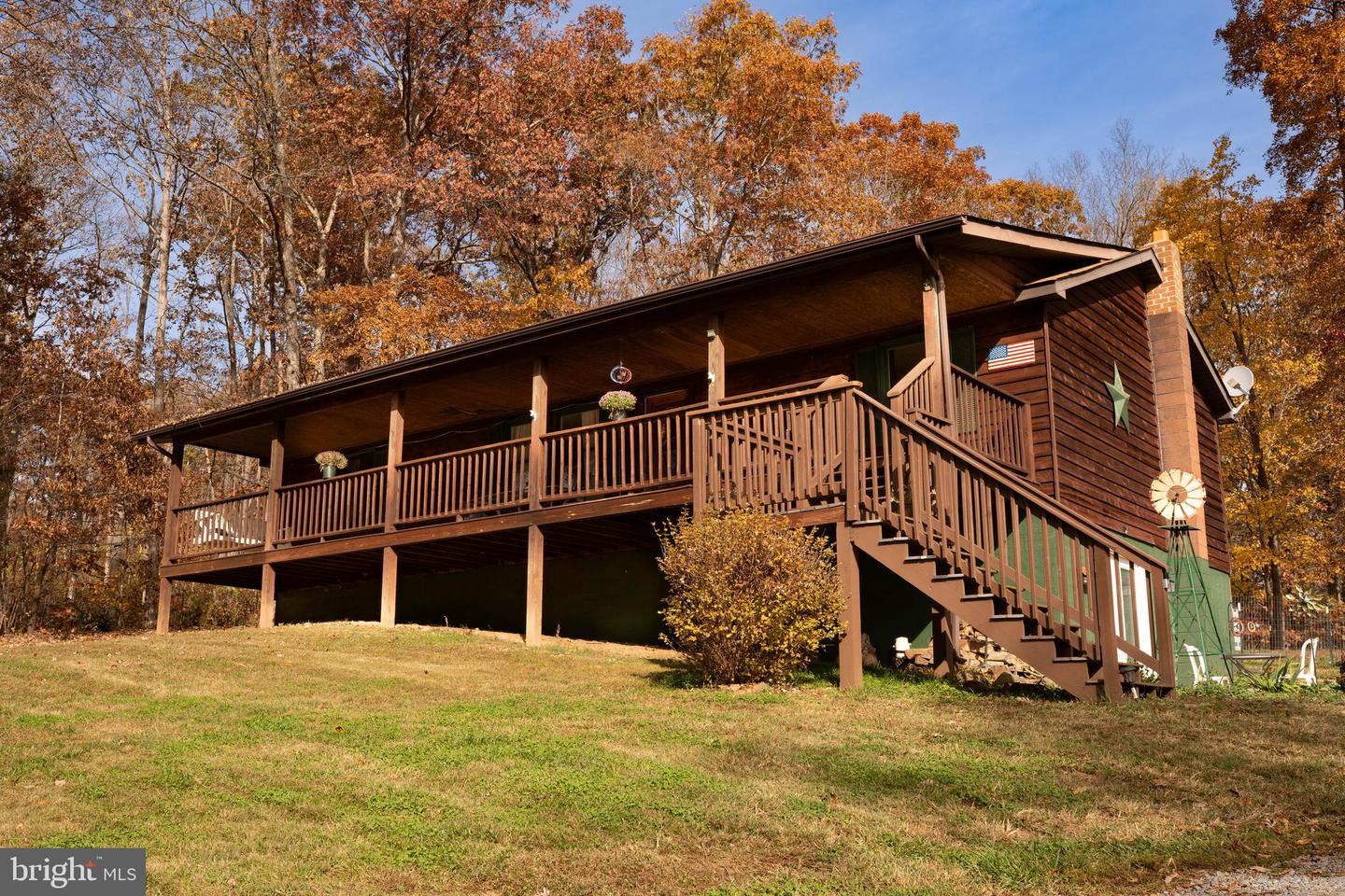 9230 Clyde Ln