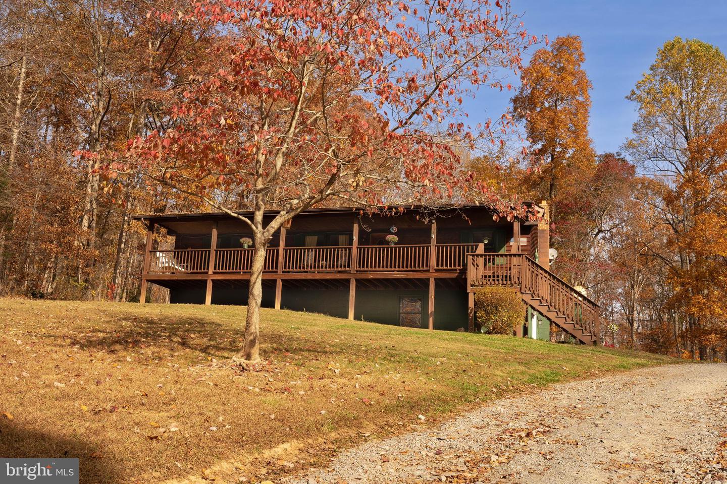 9230 Clyde Ln