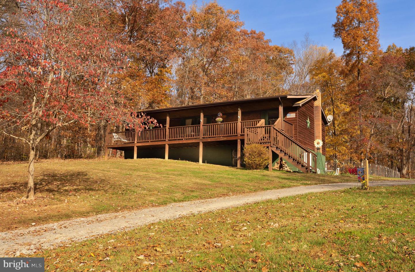 9230 Clyde Ln