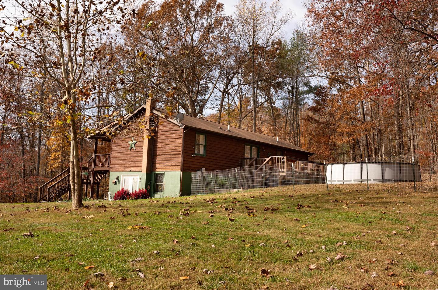 9230 Clyde Ln