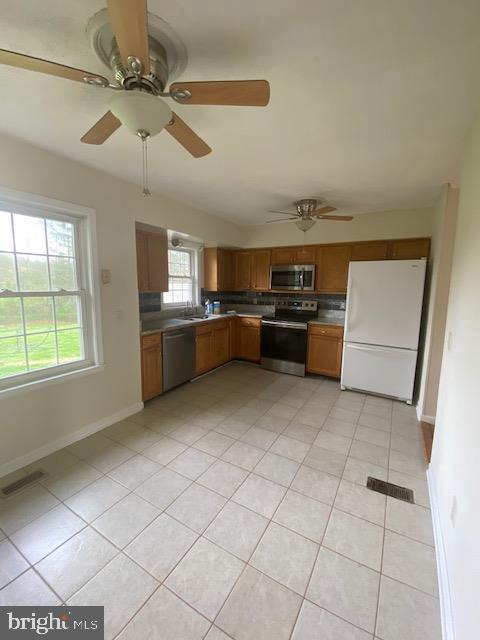 24247 Cedar Ridge Rd