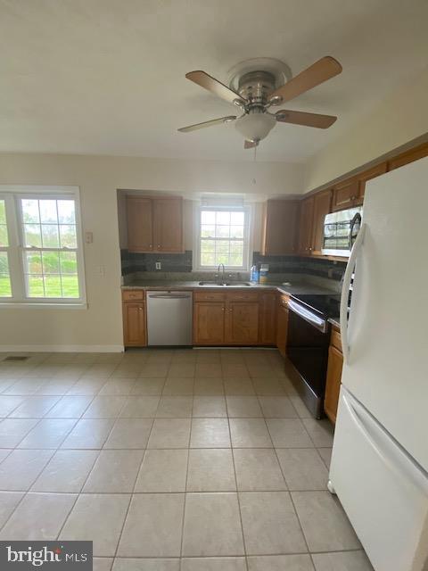 24247 Cedar Ridge Rd