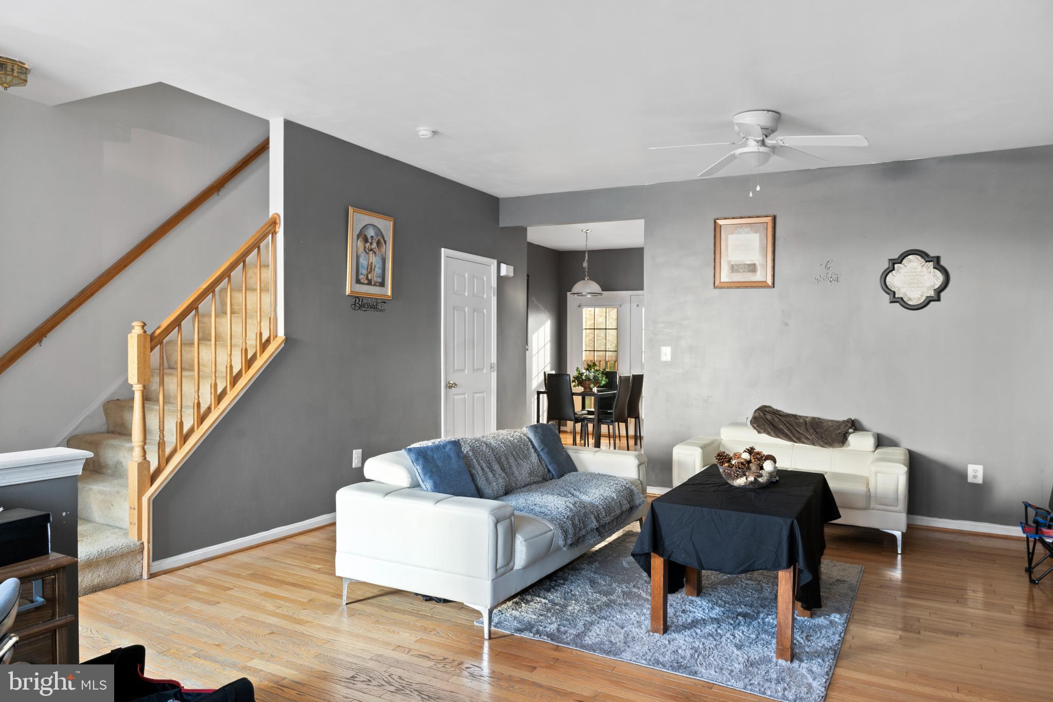 951 Longview Ln