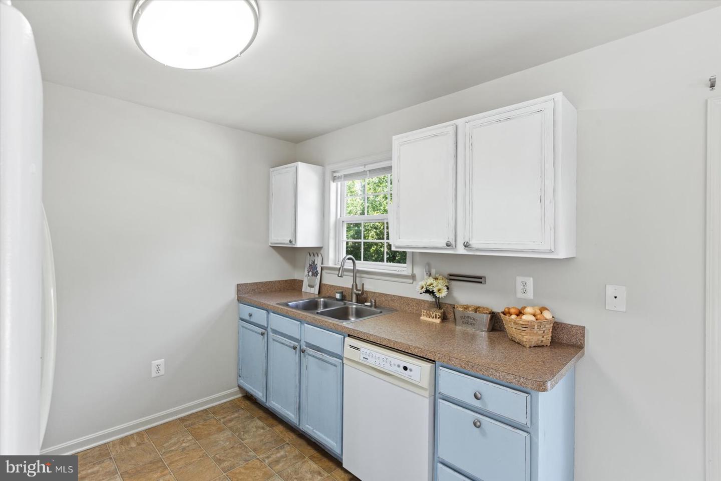 5467 Caroline Village Rd
