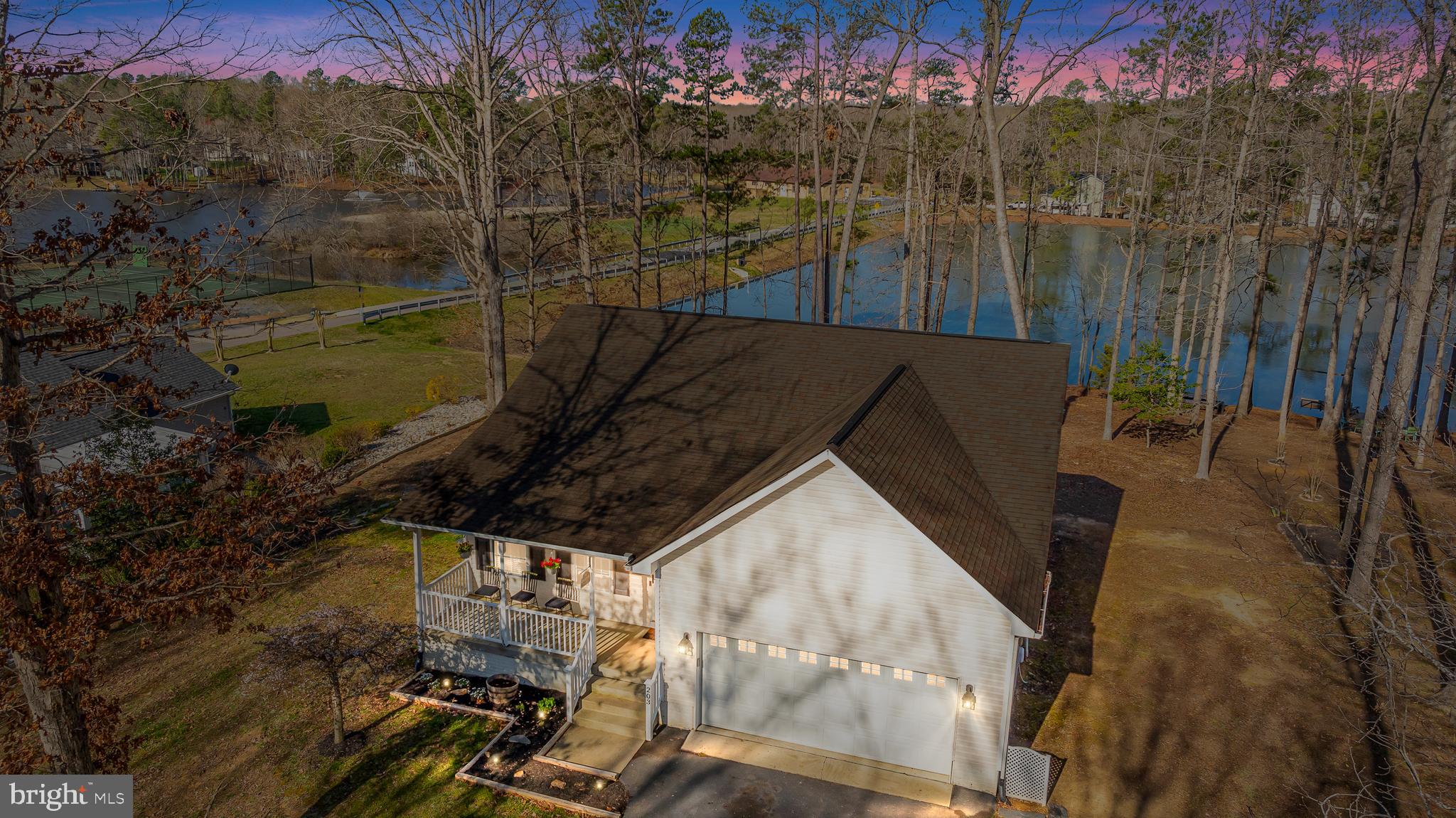 203 Remington Dr