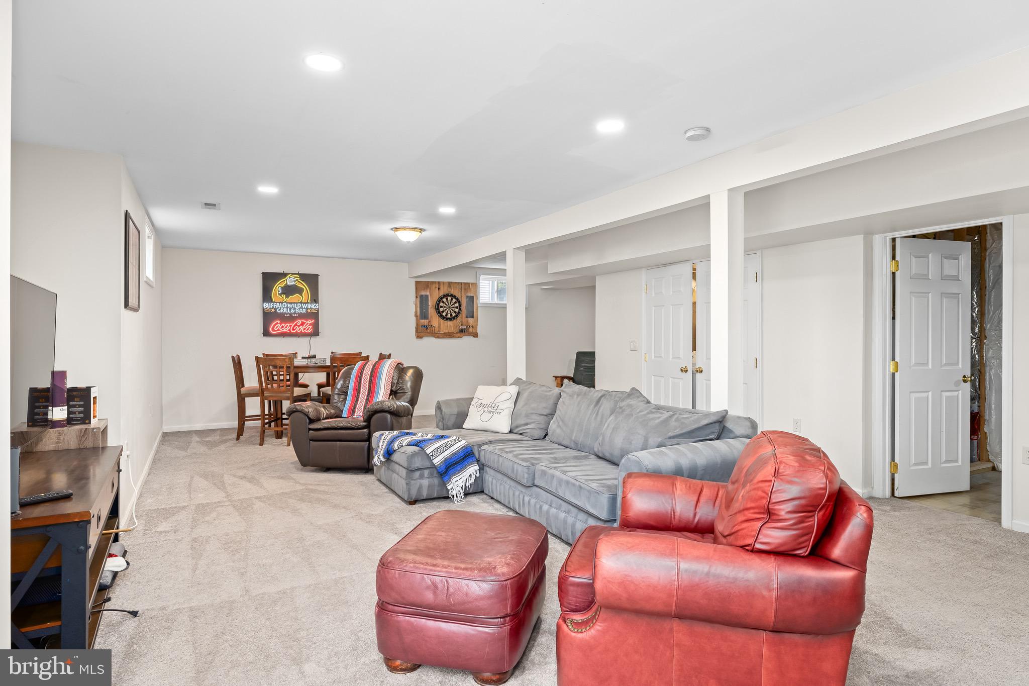 203 Remington Dr