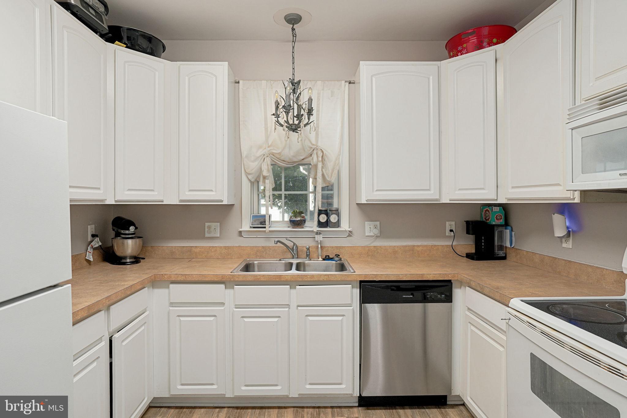 17306 Camellia Dr