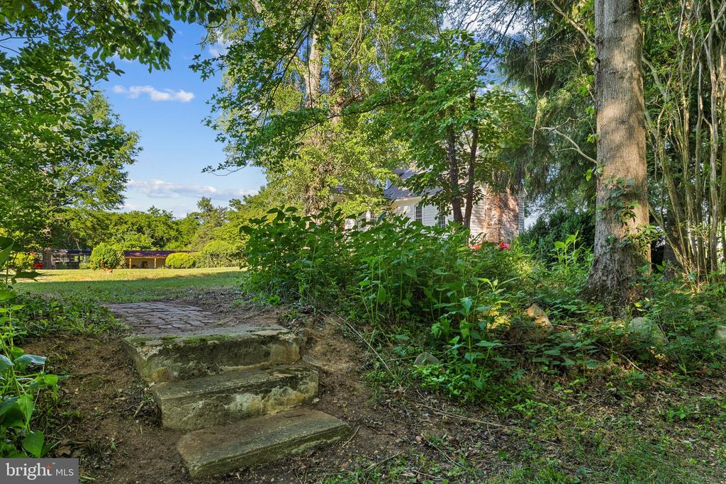 2349 SKINKERS NECK ROAD