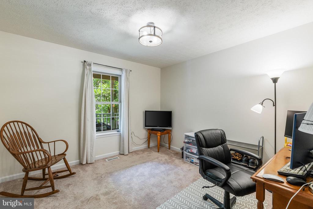 234 LAND OR DRIVE