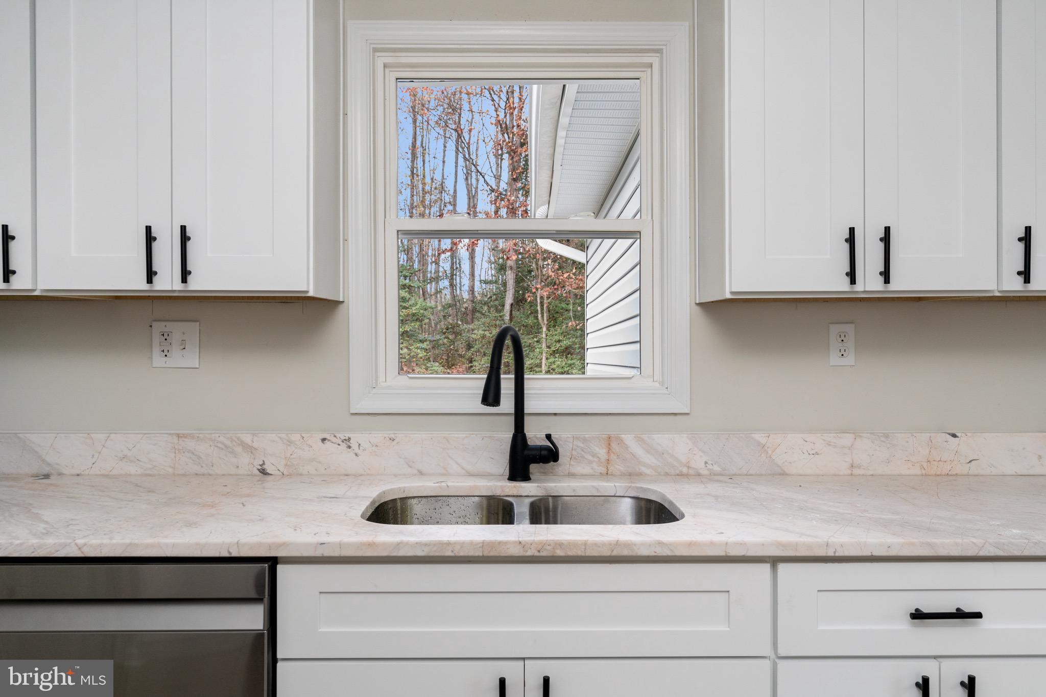 1296 CLARKS STORE RD