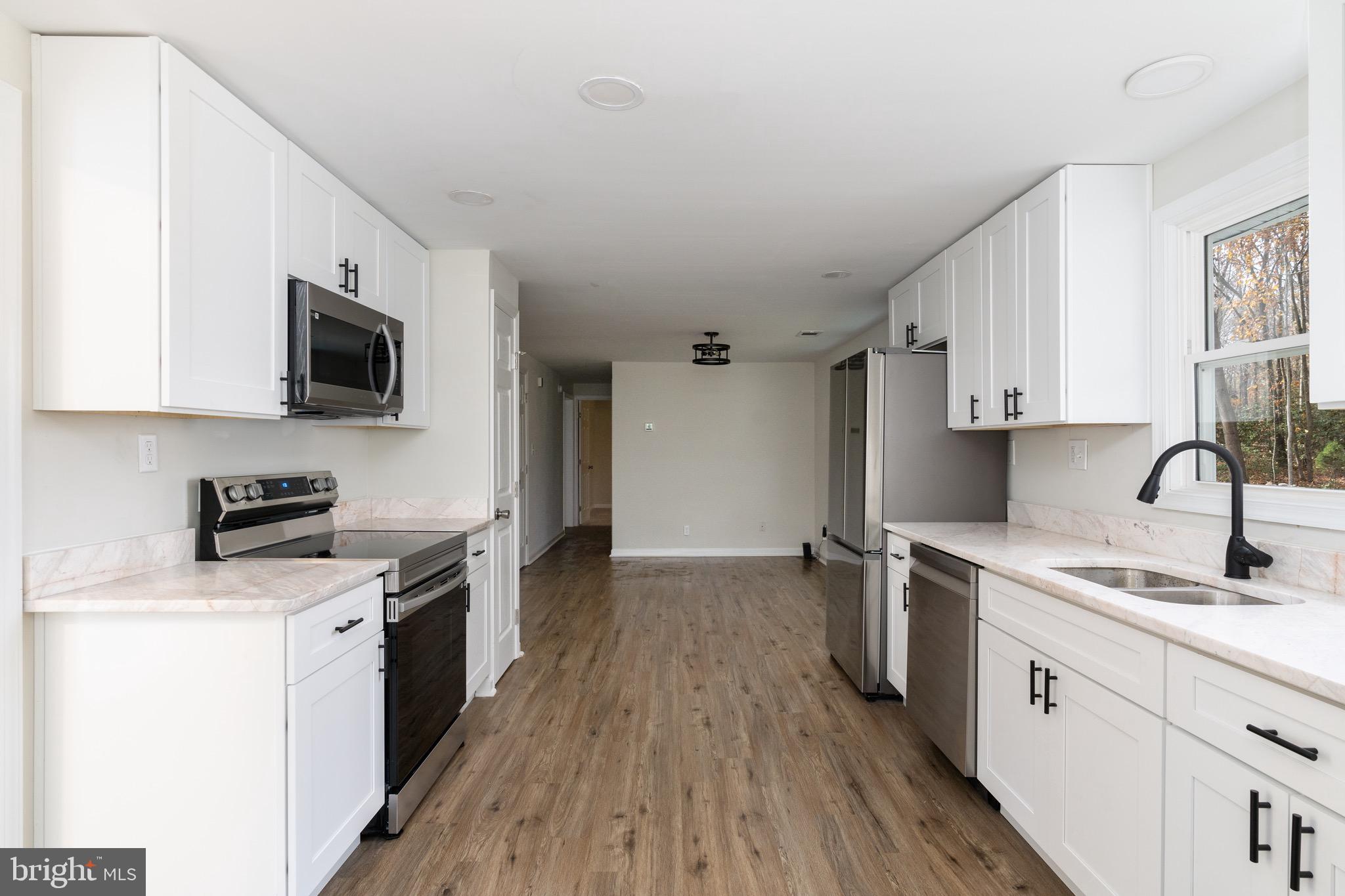 1296 CLARKS STORE RD