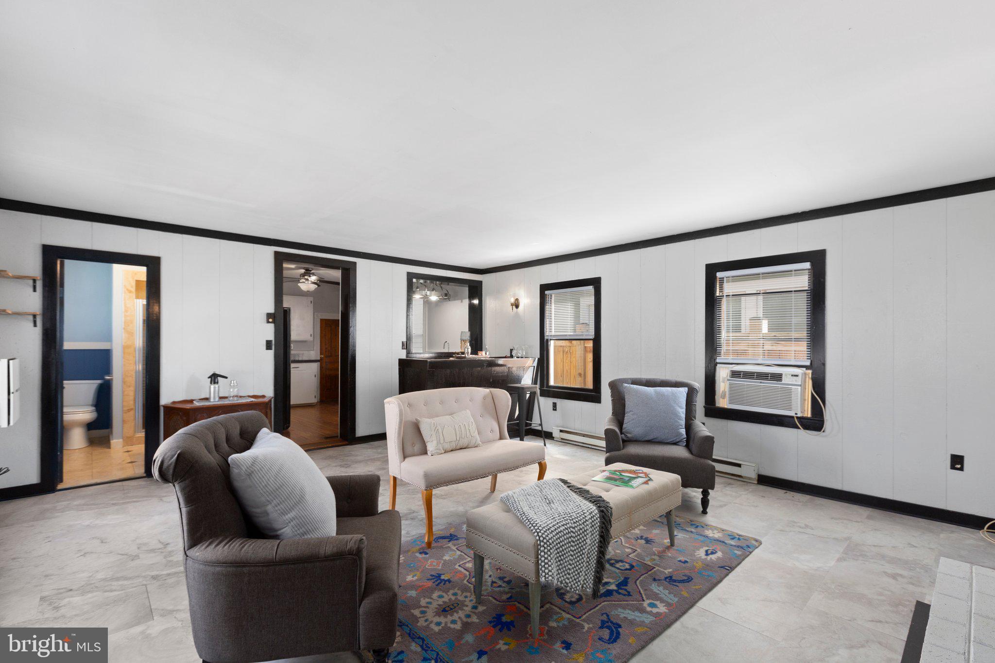 126 Caroline St