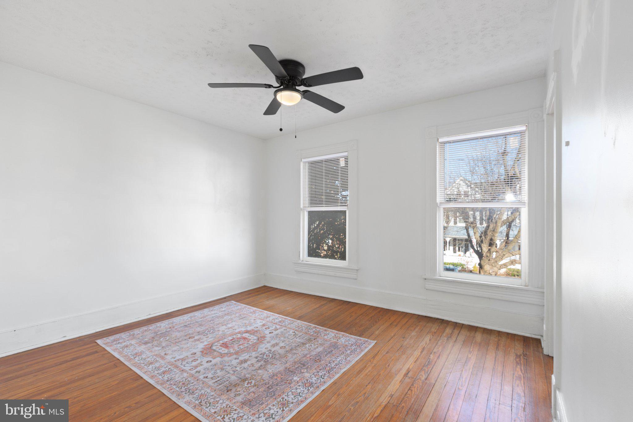 126 Caroline St