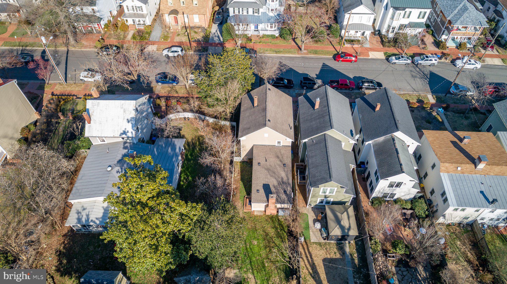 126 Caroline St