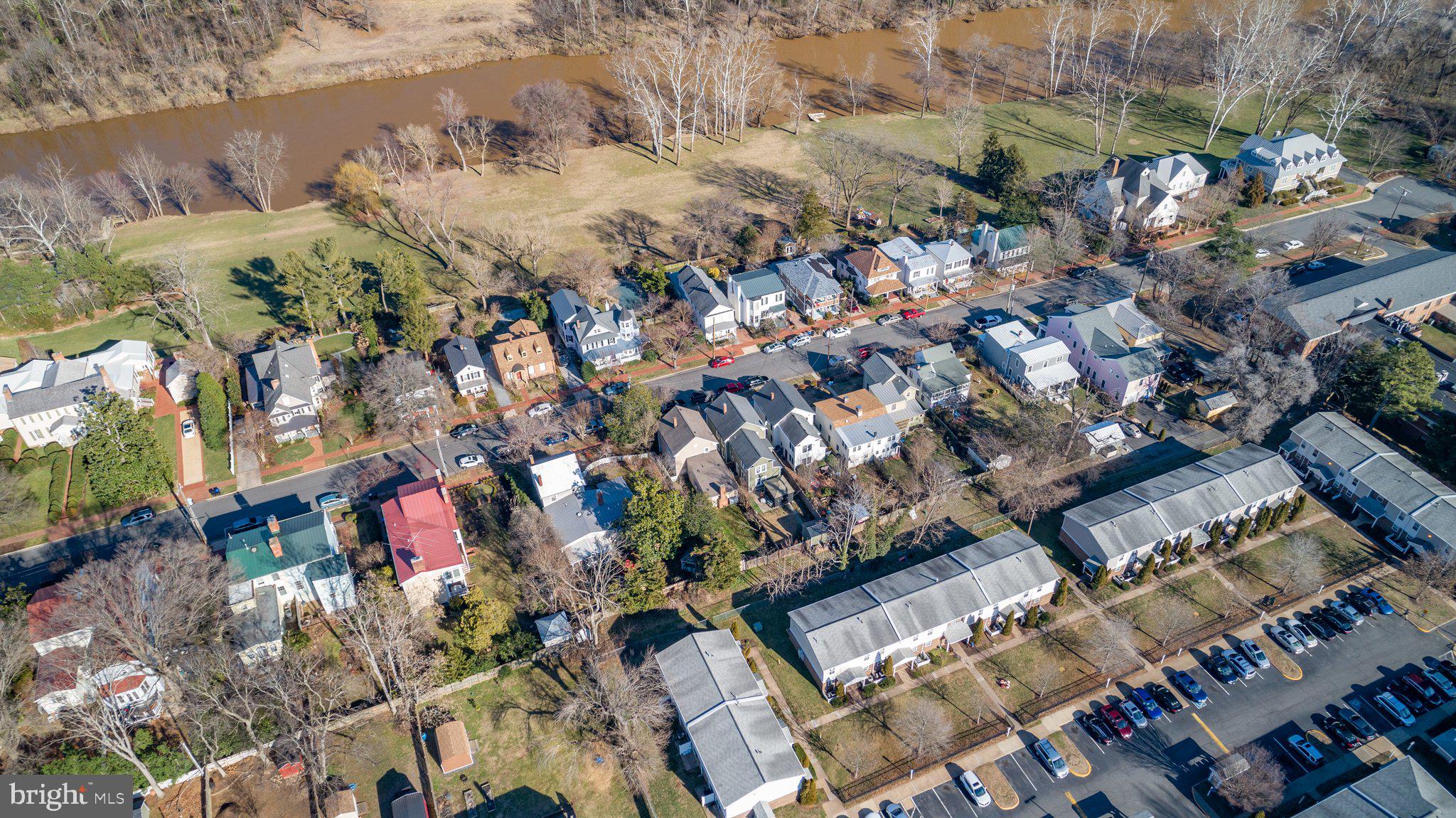 126 Caroline St