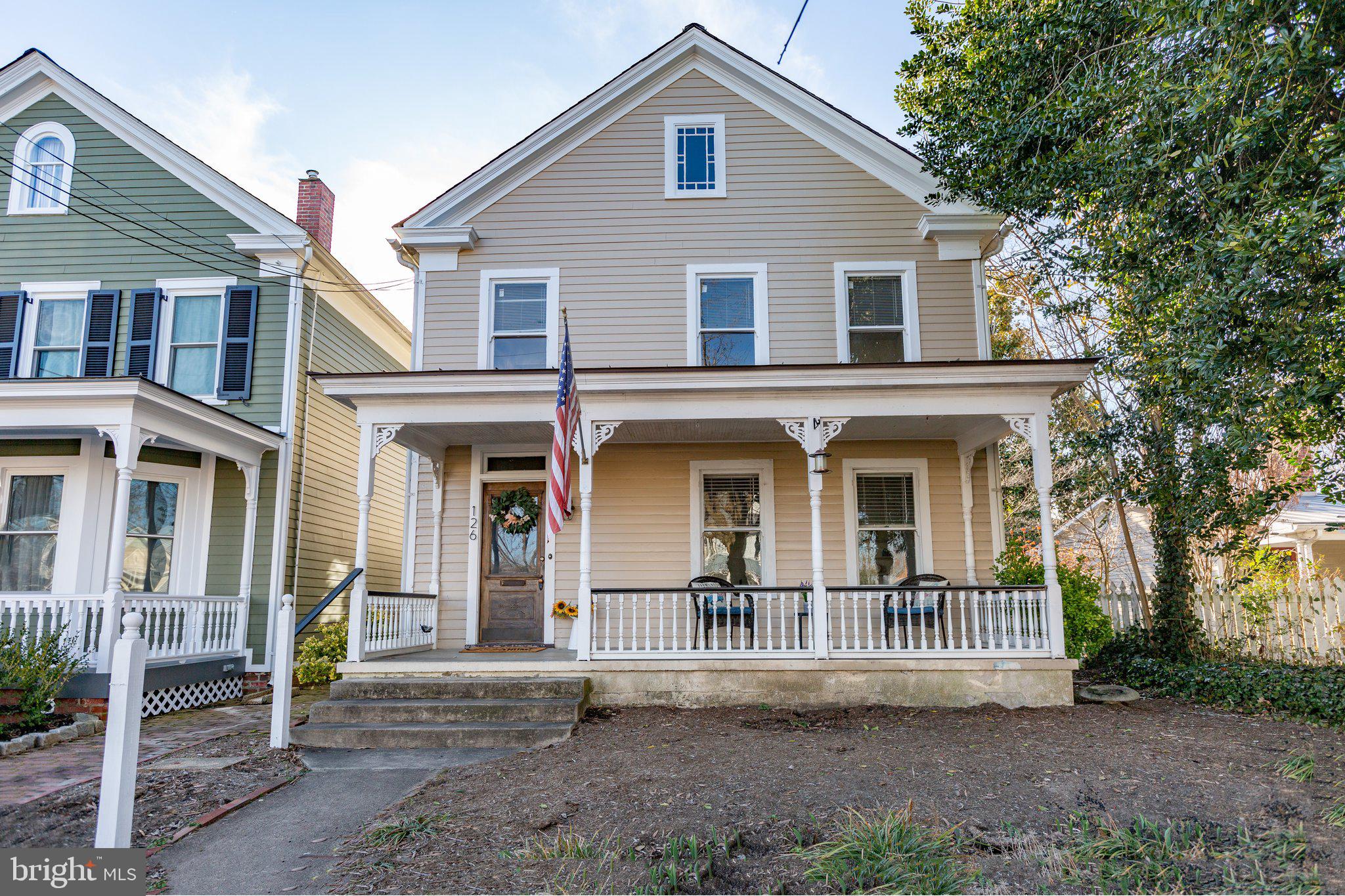 126 Caroline St