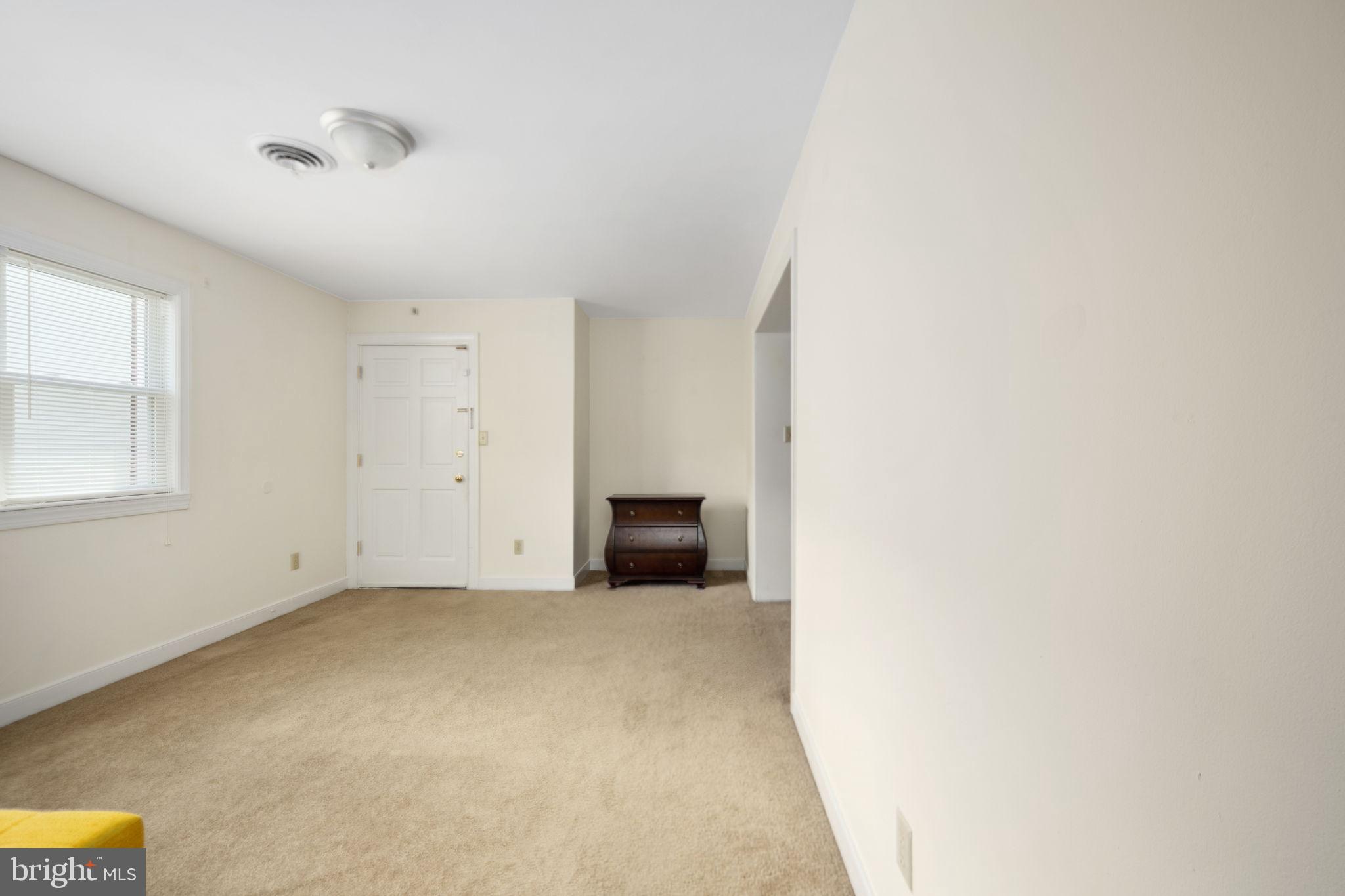 620 Kenmore Ave #4