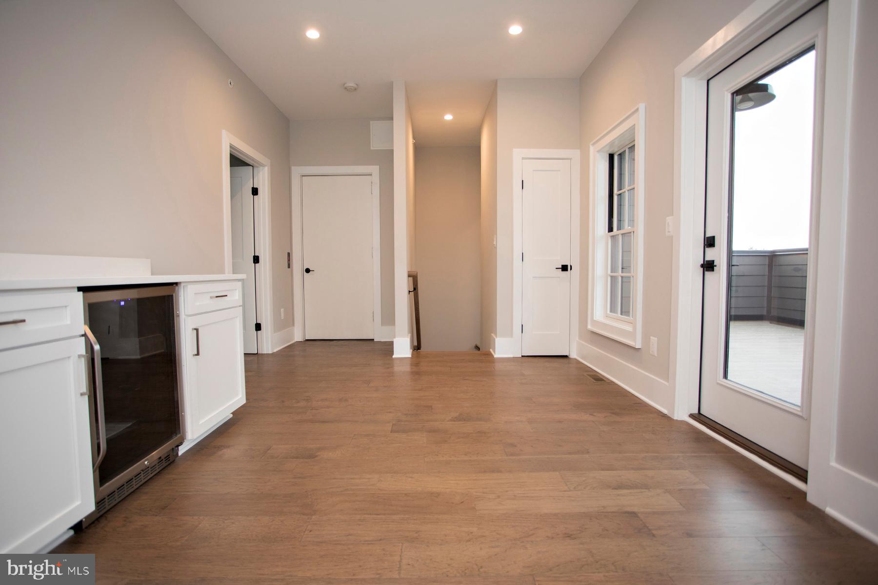 522 Mia St