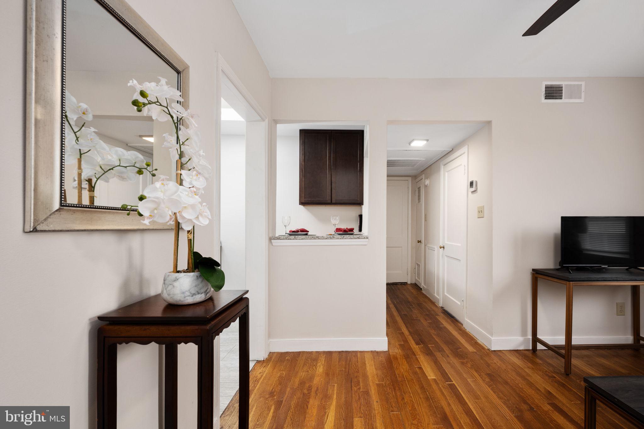 620 Kenmore Ave #Apt 2