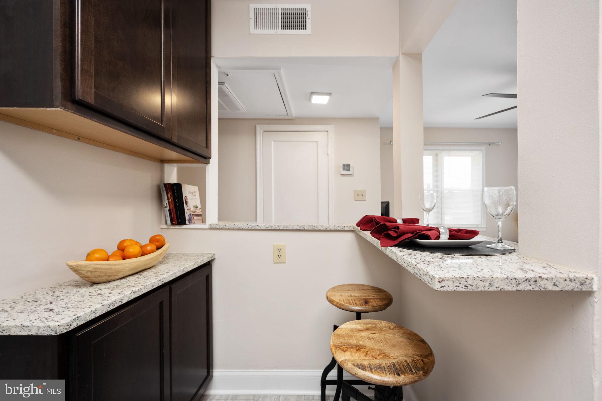 620 Kenmore Ave #Apt 2
