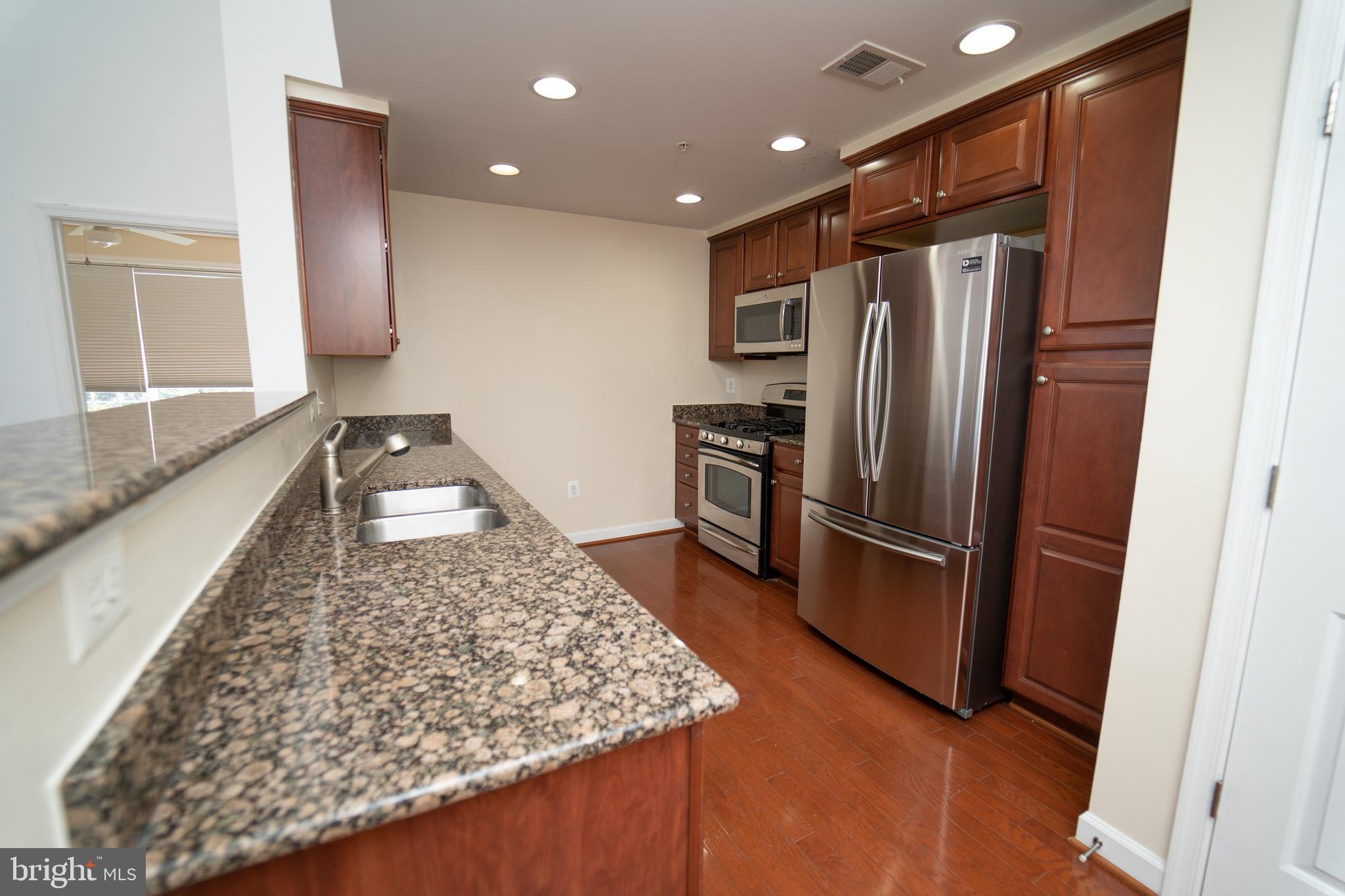 621-302 Cobblestone Blvd #302
