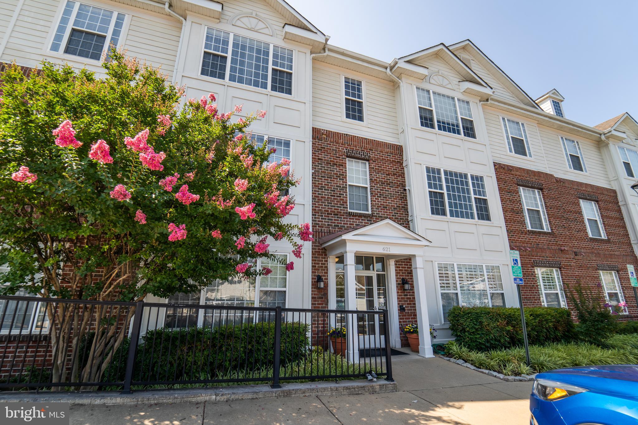 621-302 Cobblestone Blvd #302