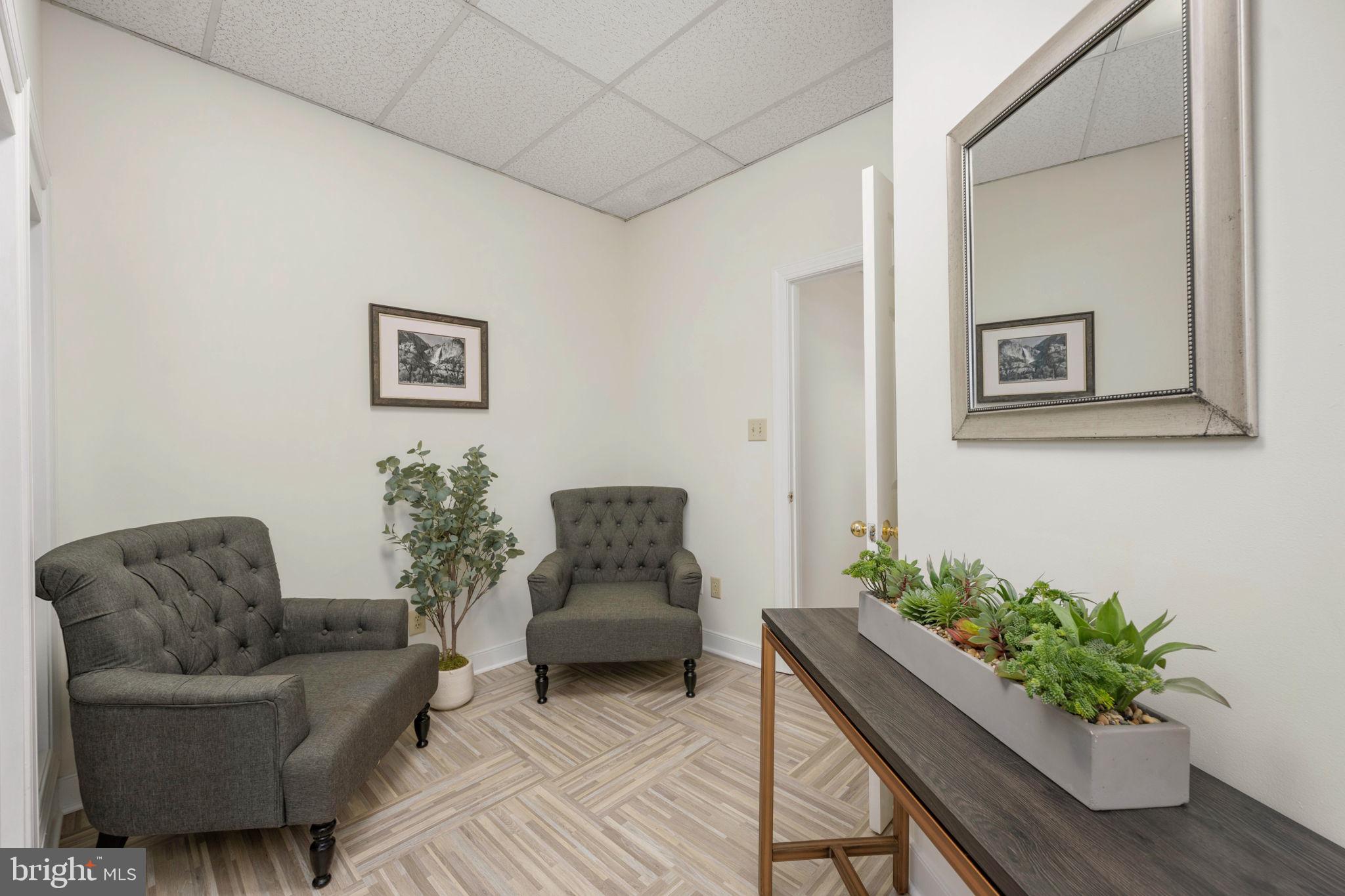 620-Suite A Kenmore Ave