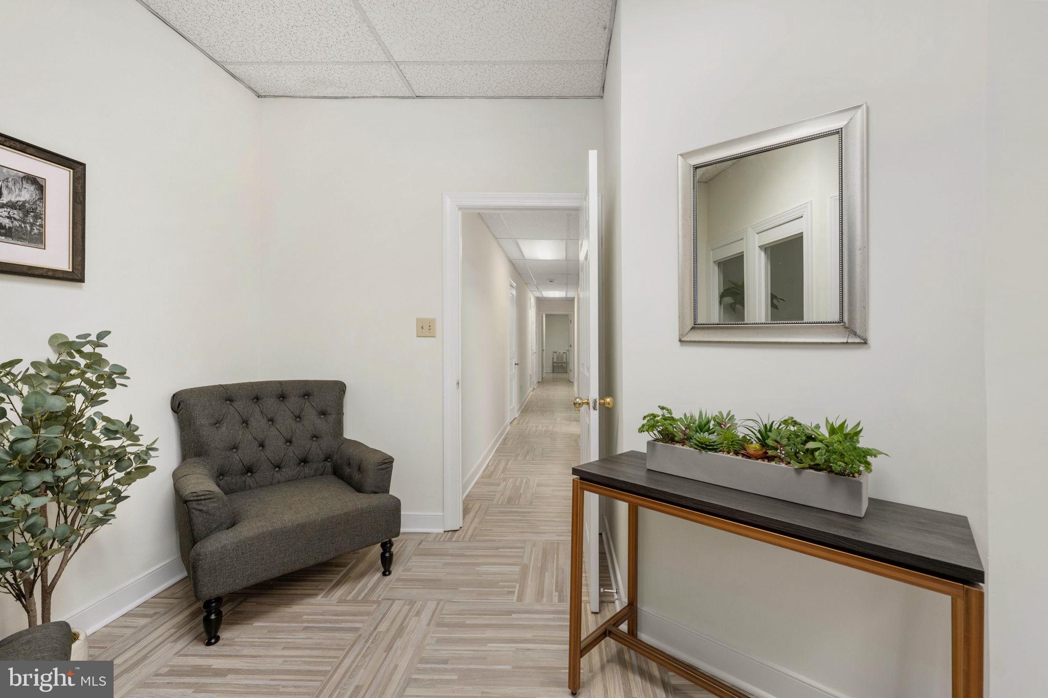 620-Suite A Kenmore Ave