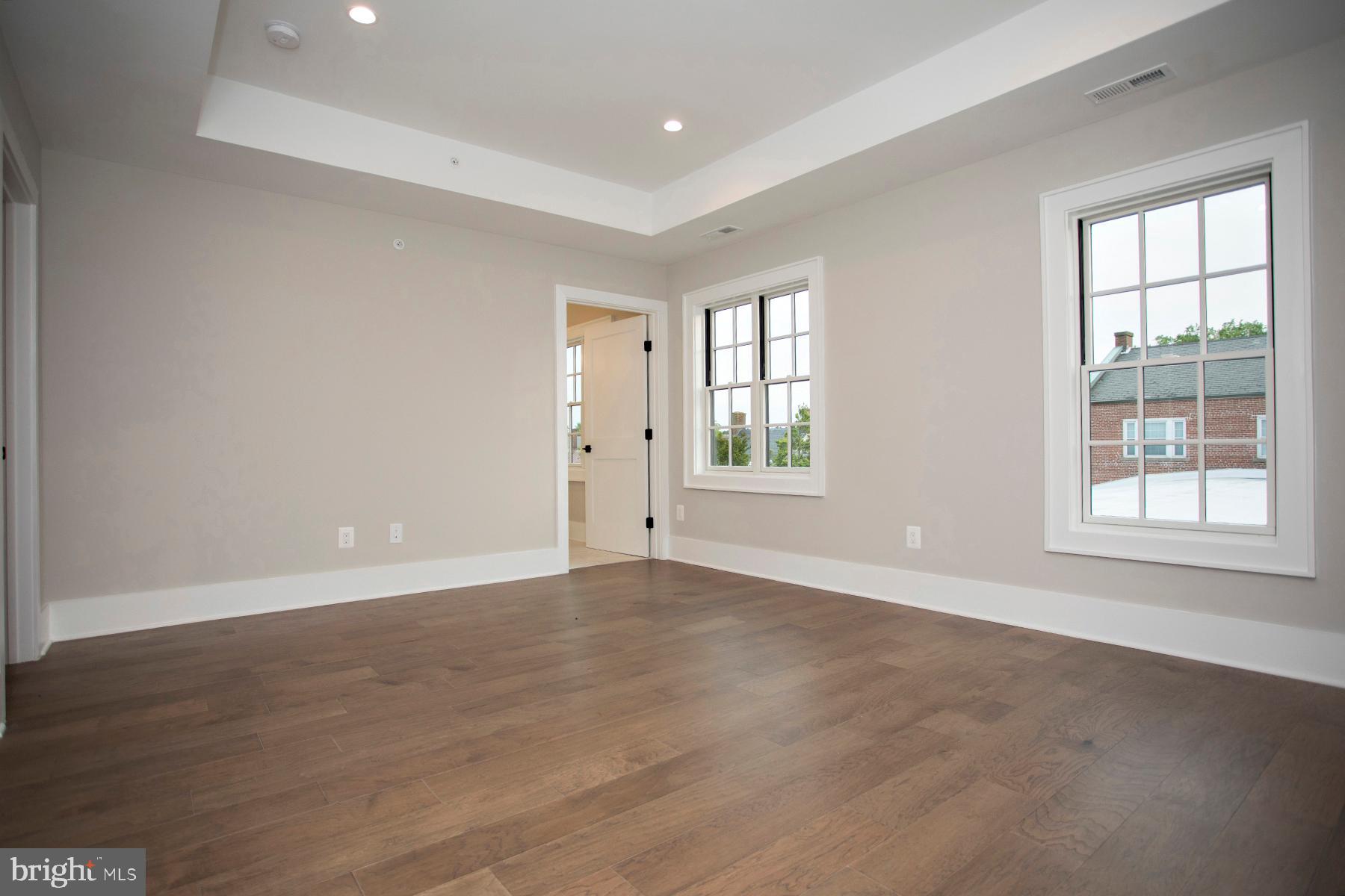 530 Mia St