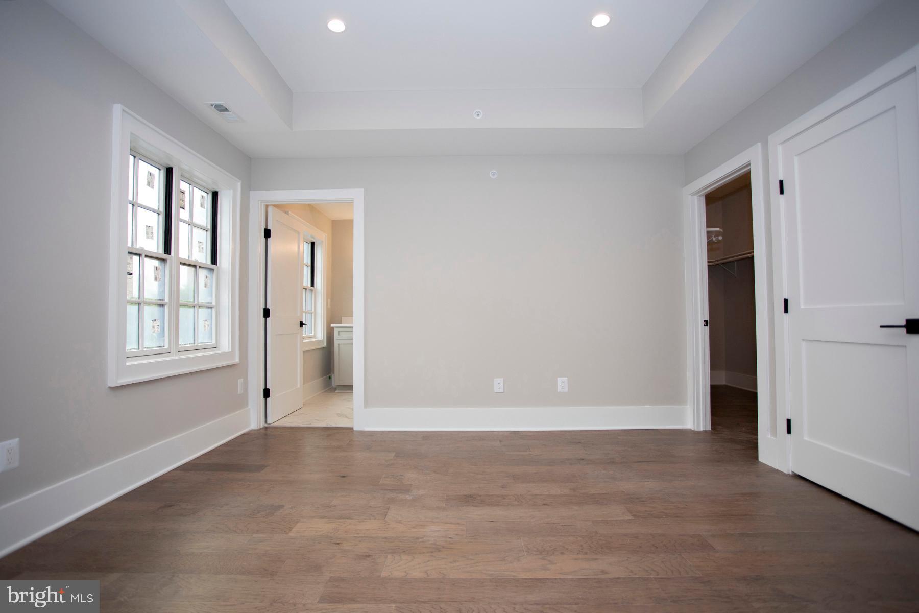 530 Mia St