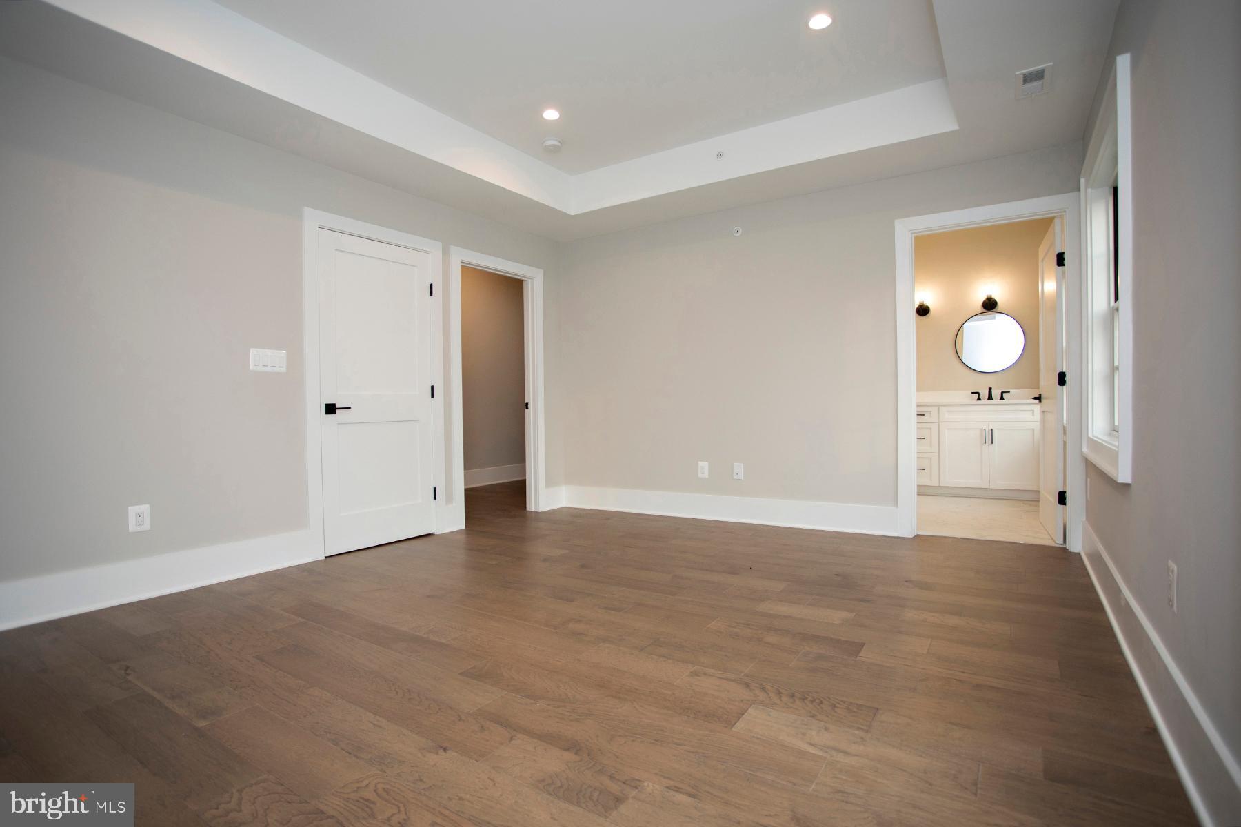 530 Mia St