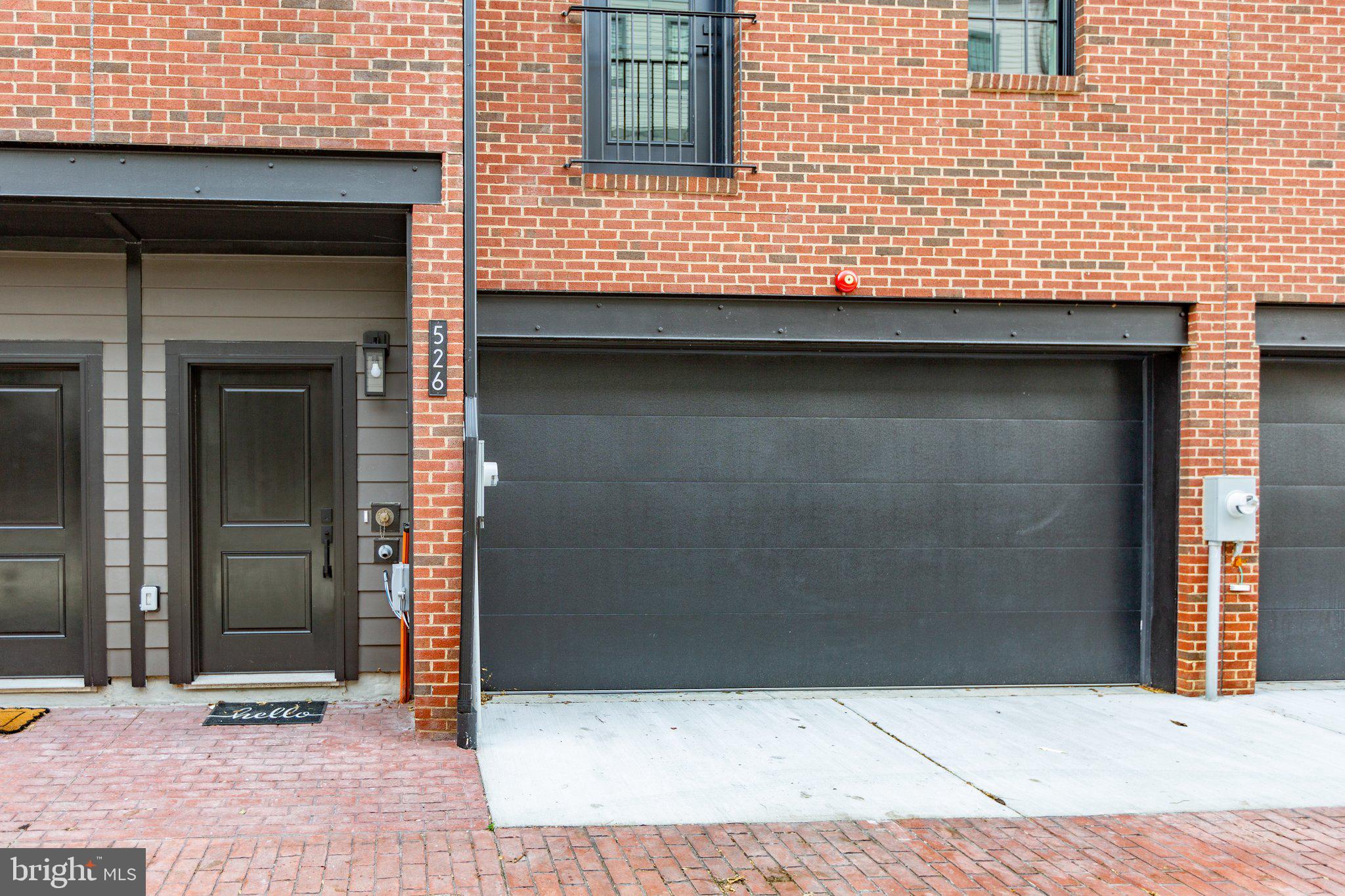 526 Mia St