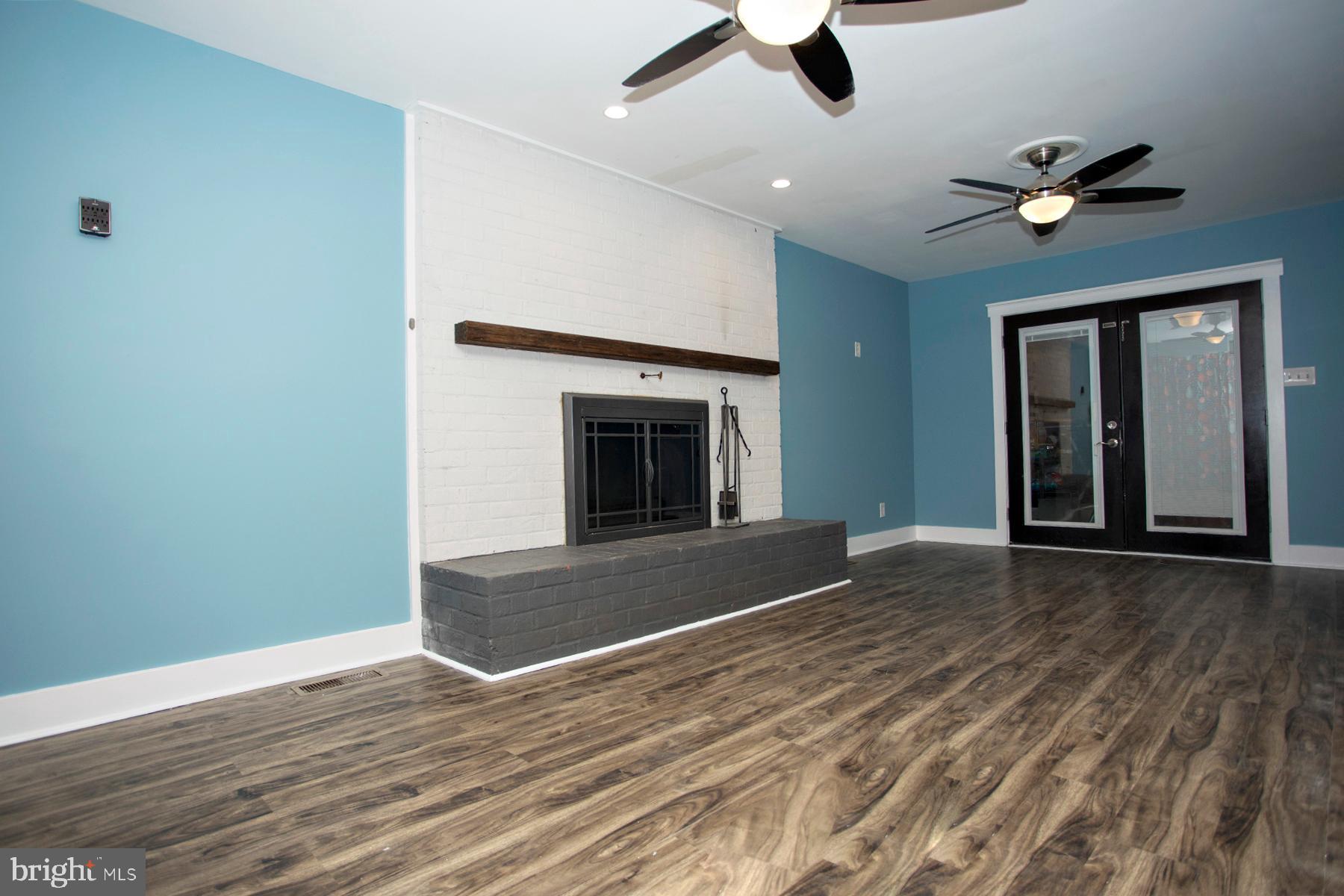 423 Deerwood Dr