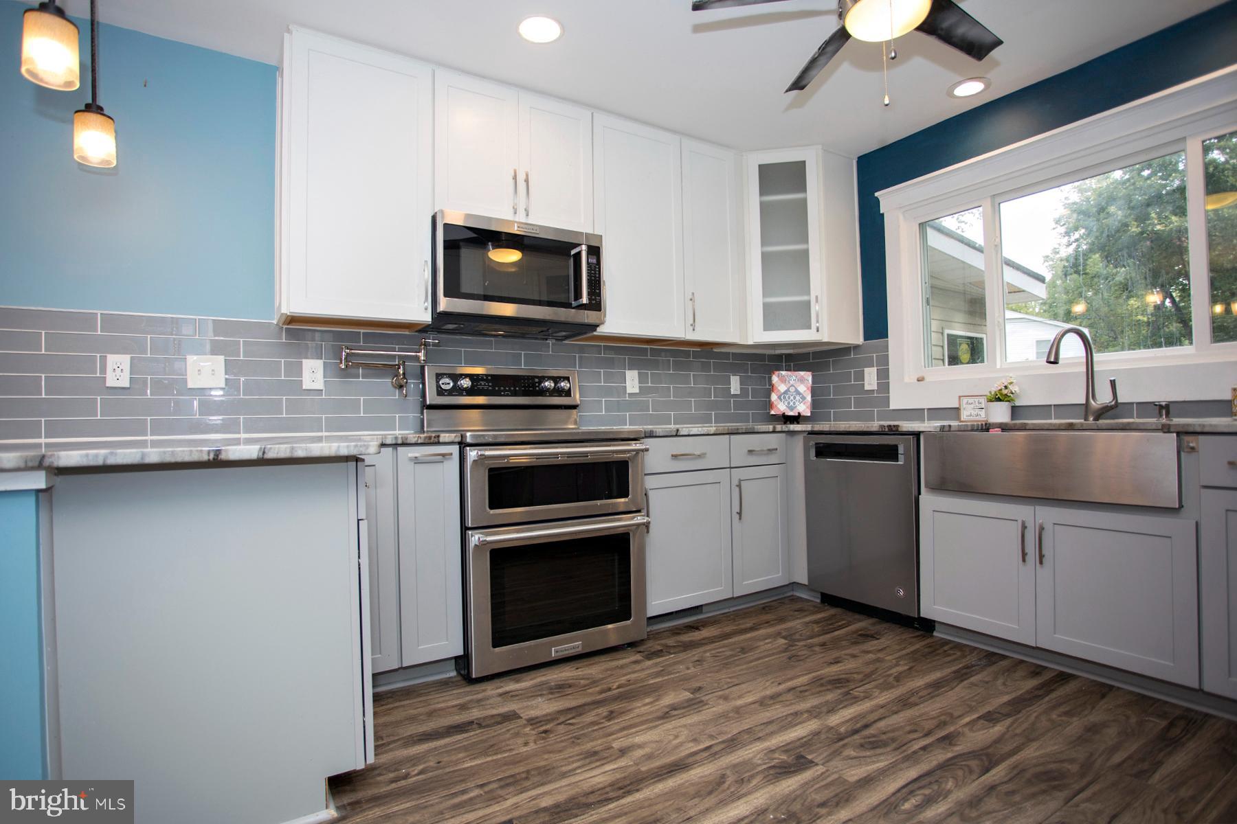 423 Deerwood Dr