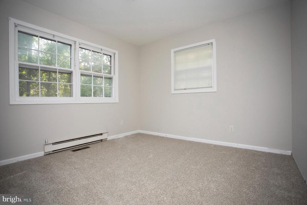 423 Deerwood Dr