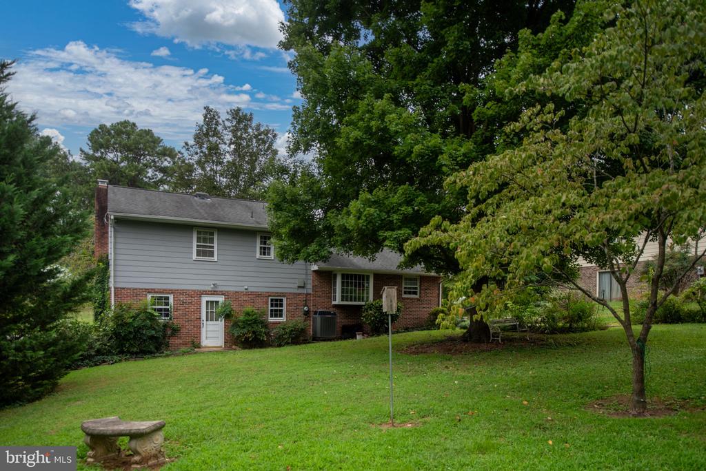 209 Stonewall Dr