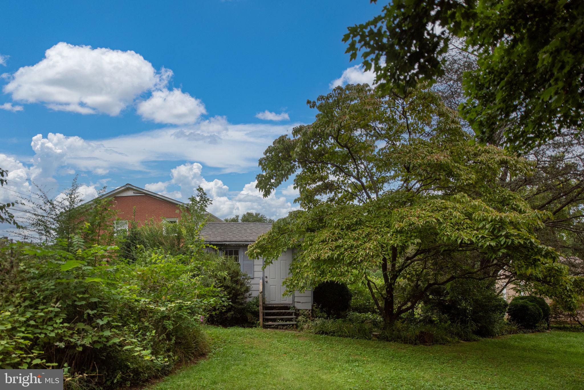209 Stonewall Dr