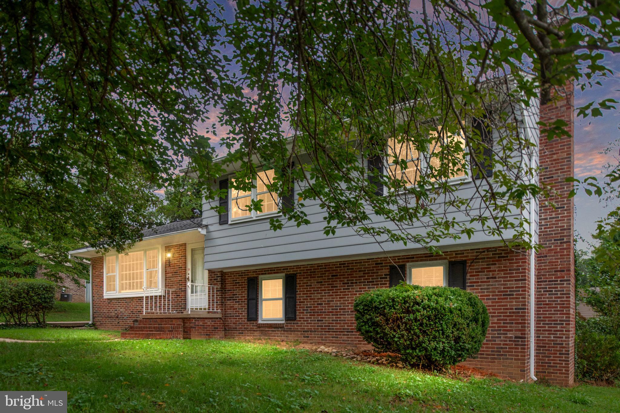 209 Stonewall Dr
