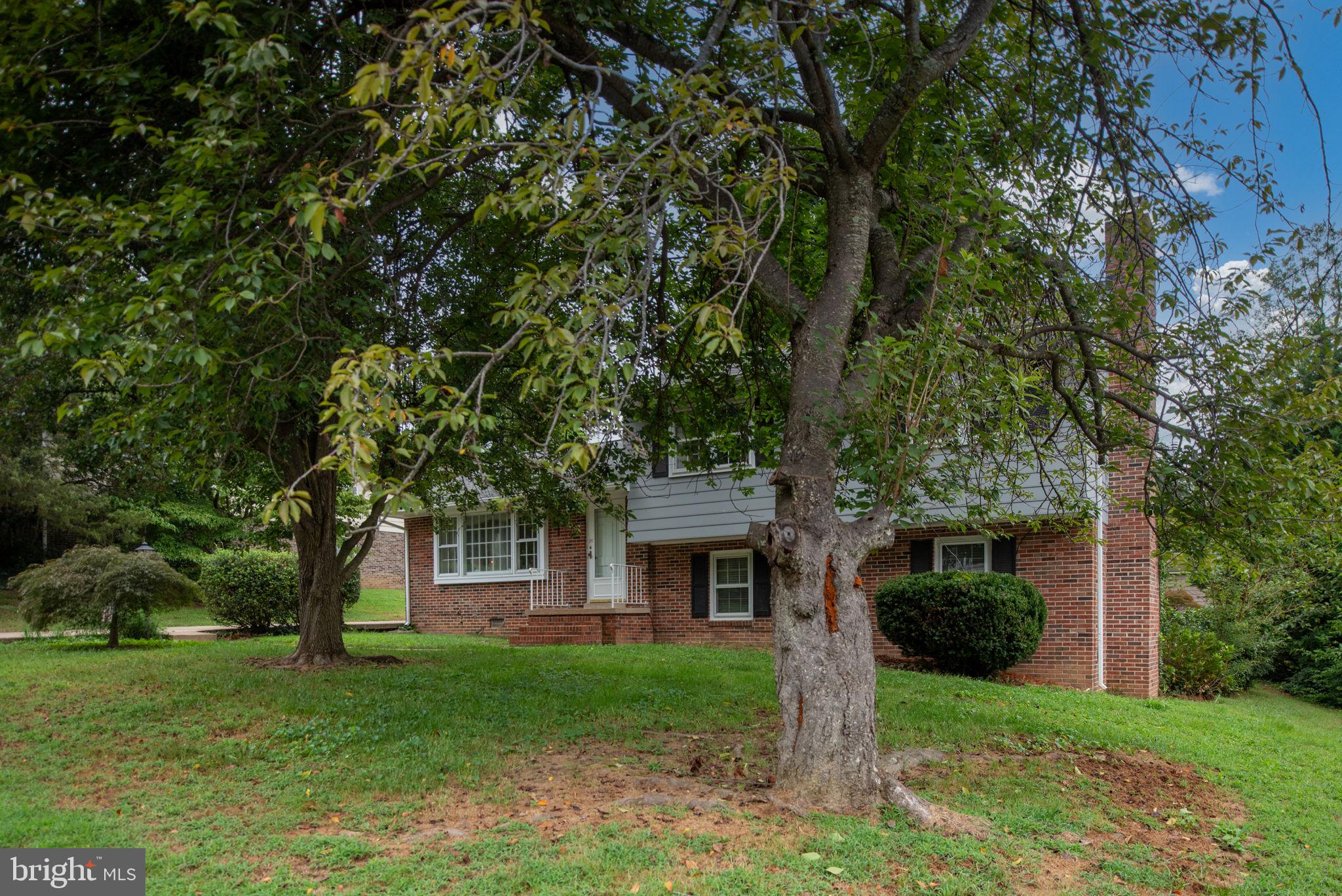 209 Stonewall Dr
