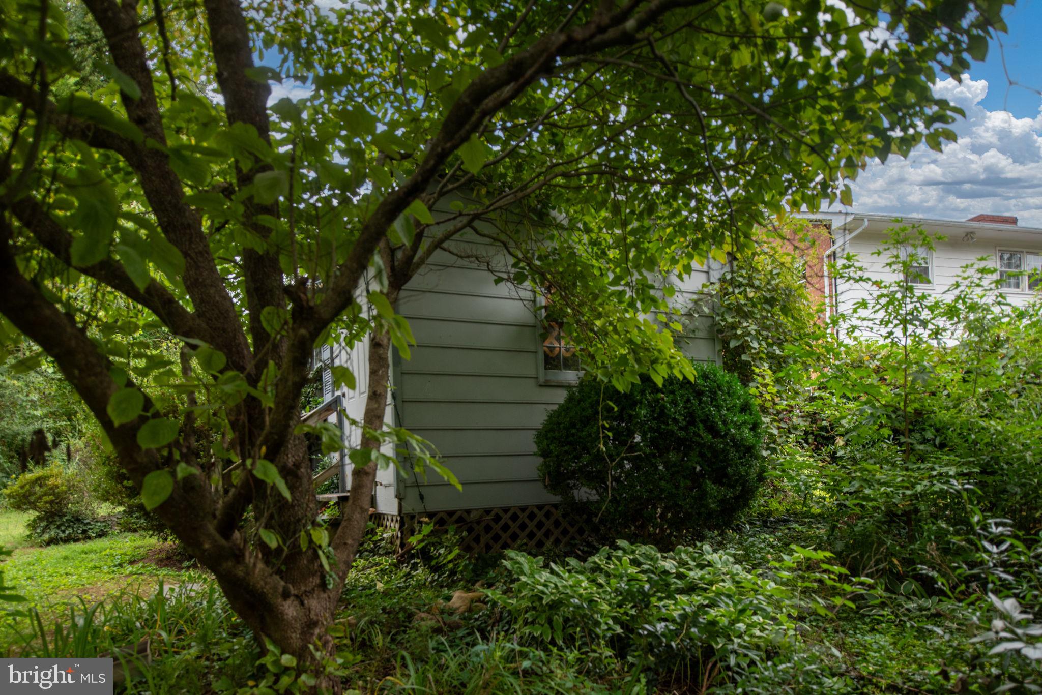 209 Stonewall Dr