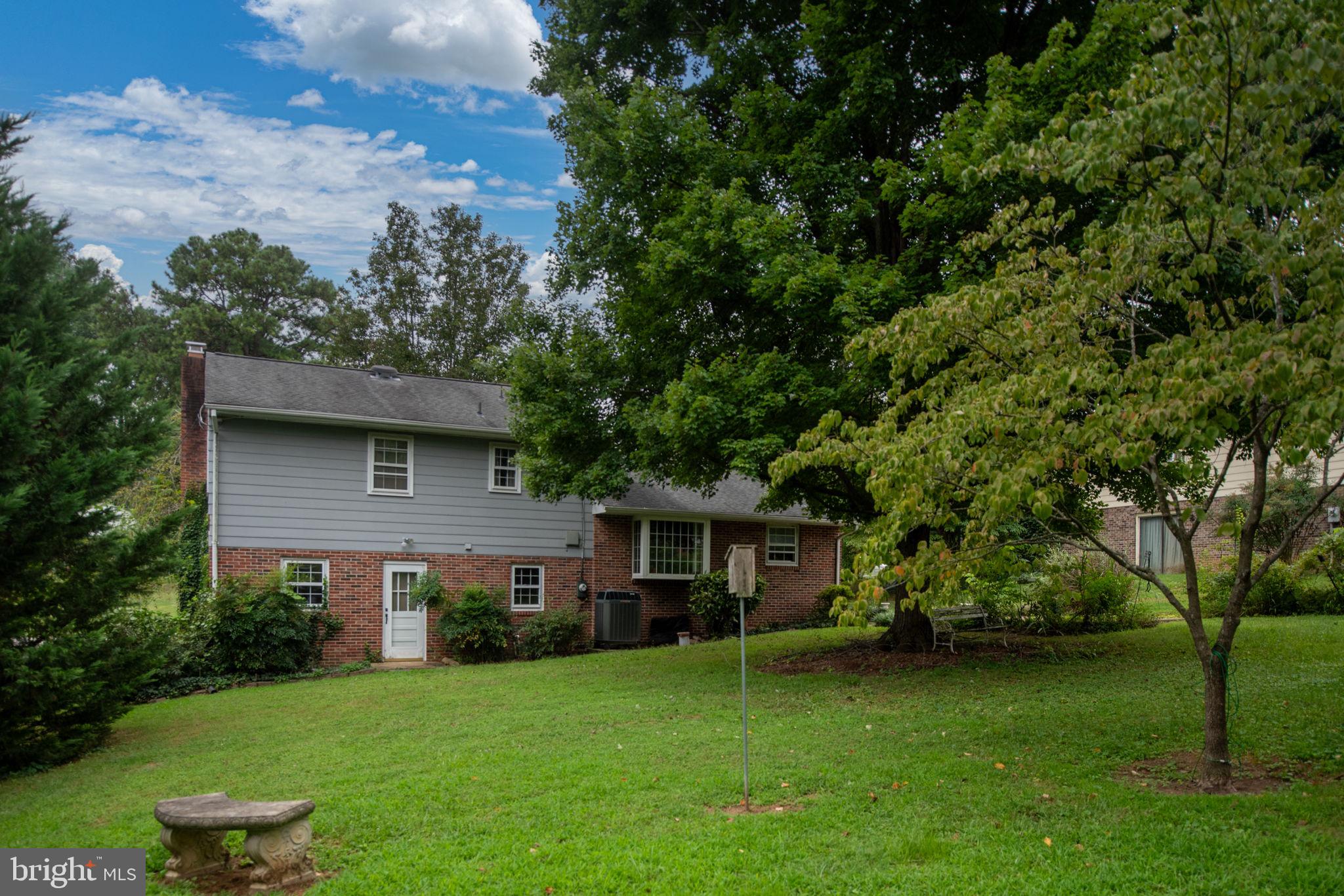 209 Stonewall Dr