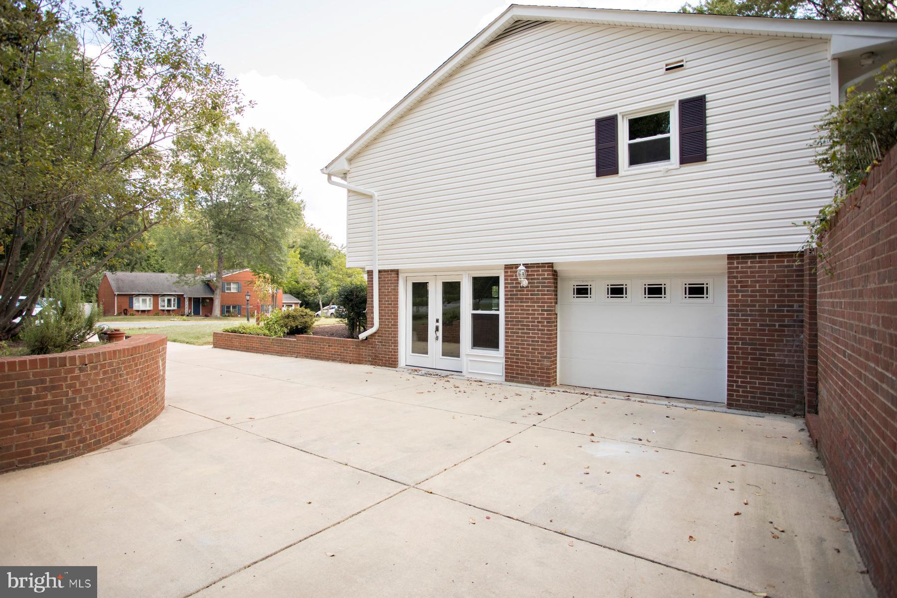 115 WOODLAND ROAD