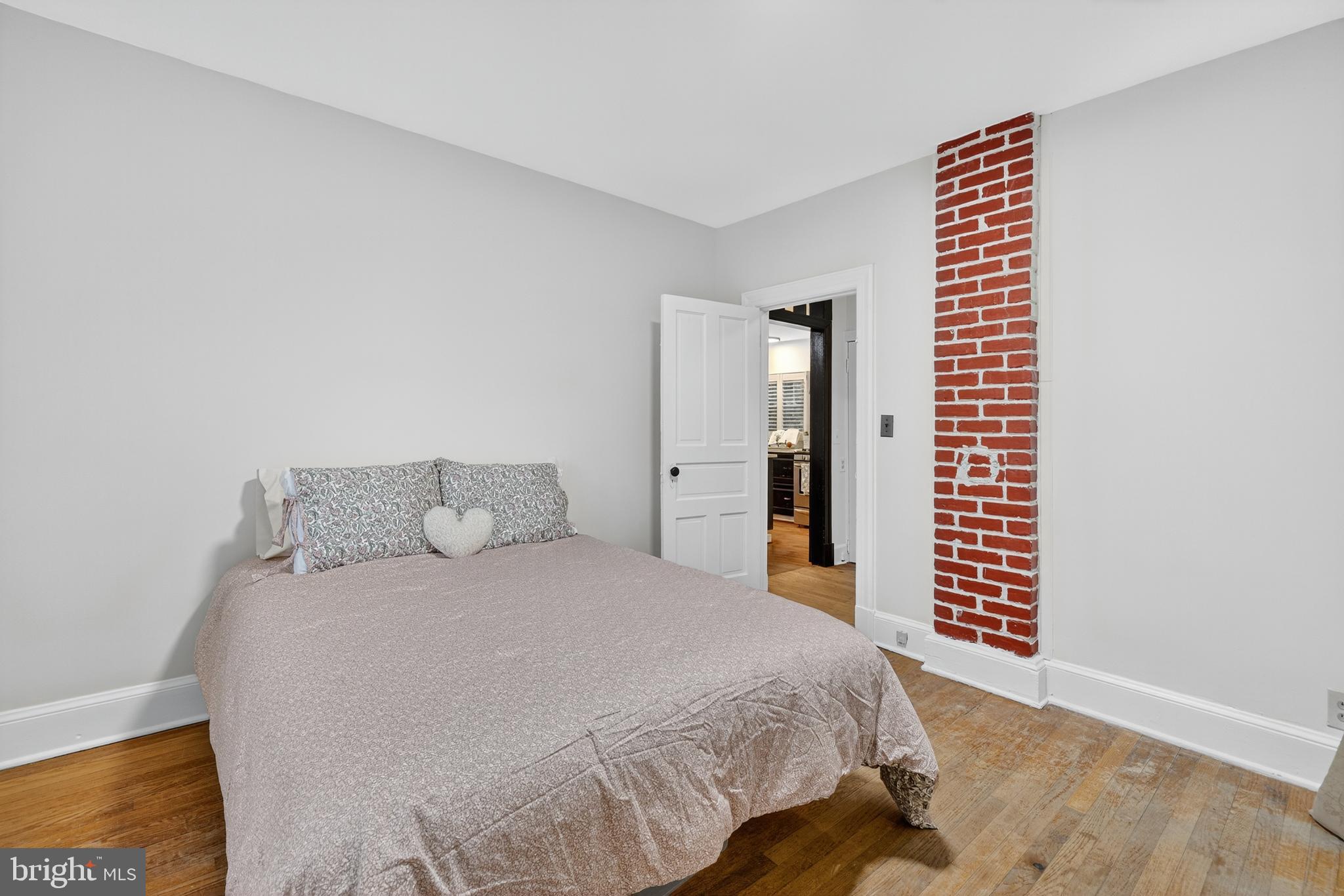 1424 LITTLEPAGE STREET