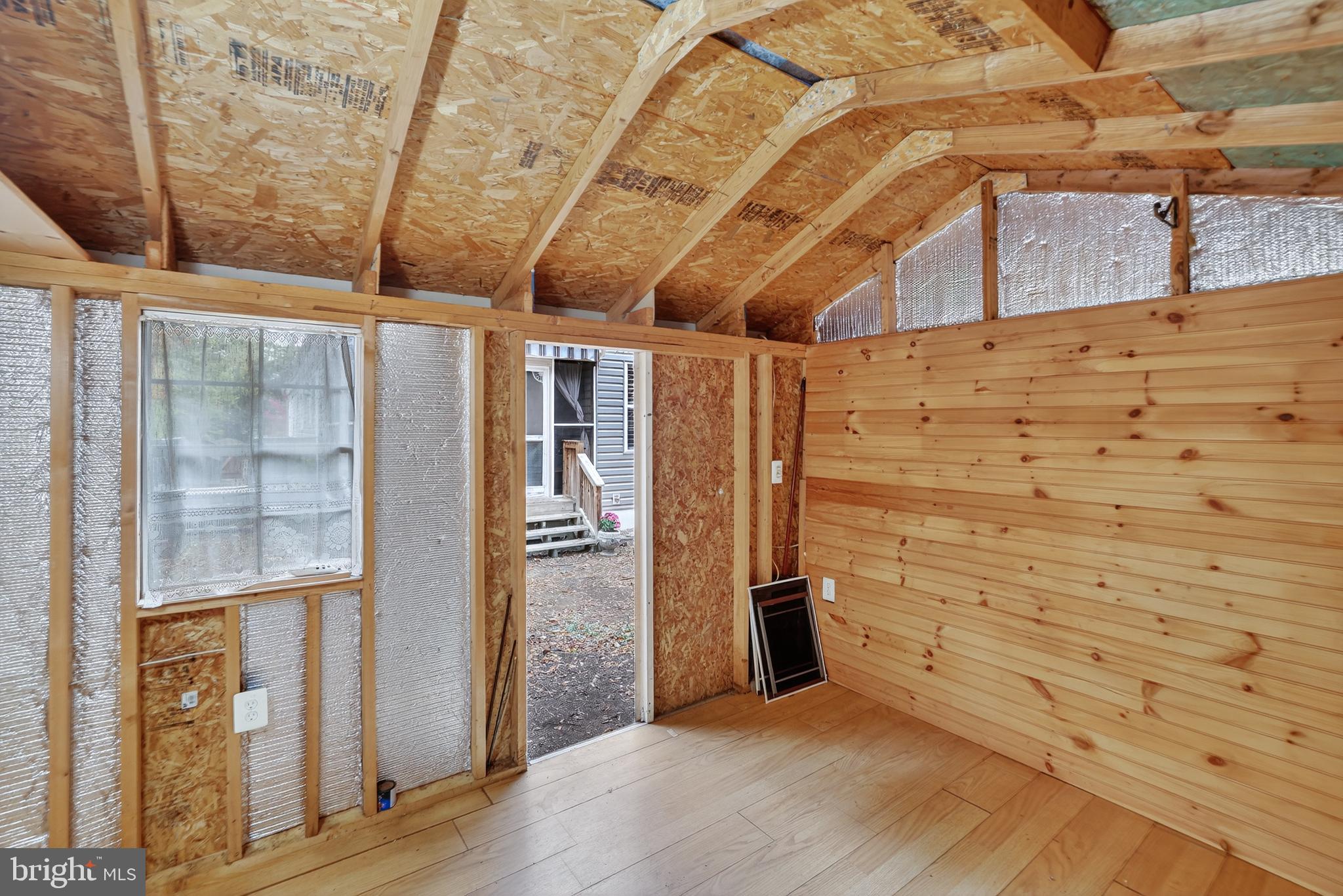 1424 LITTLEPAGE STREET