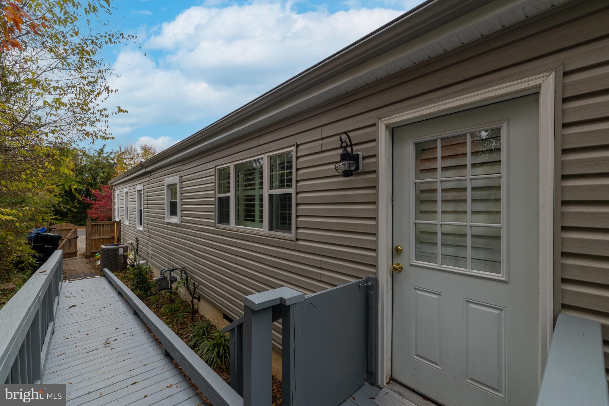 1424 LITTLEPAGE STREET