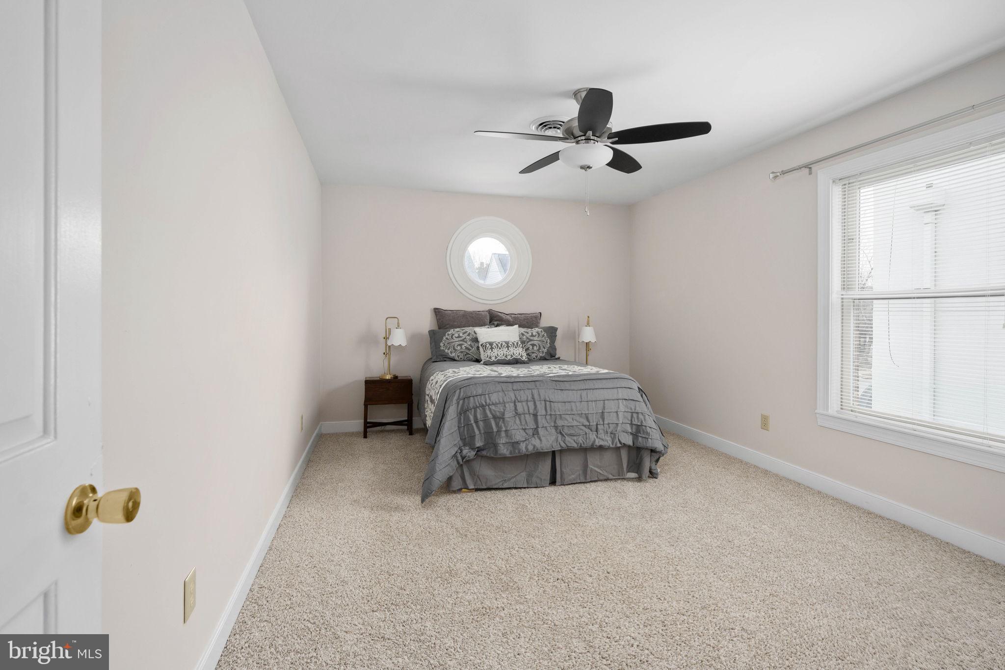 620 KENMORE AVENUE 4