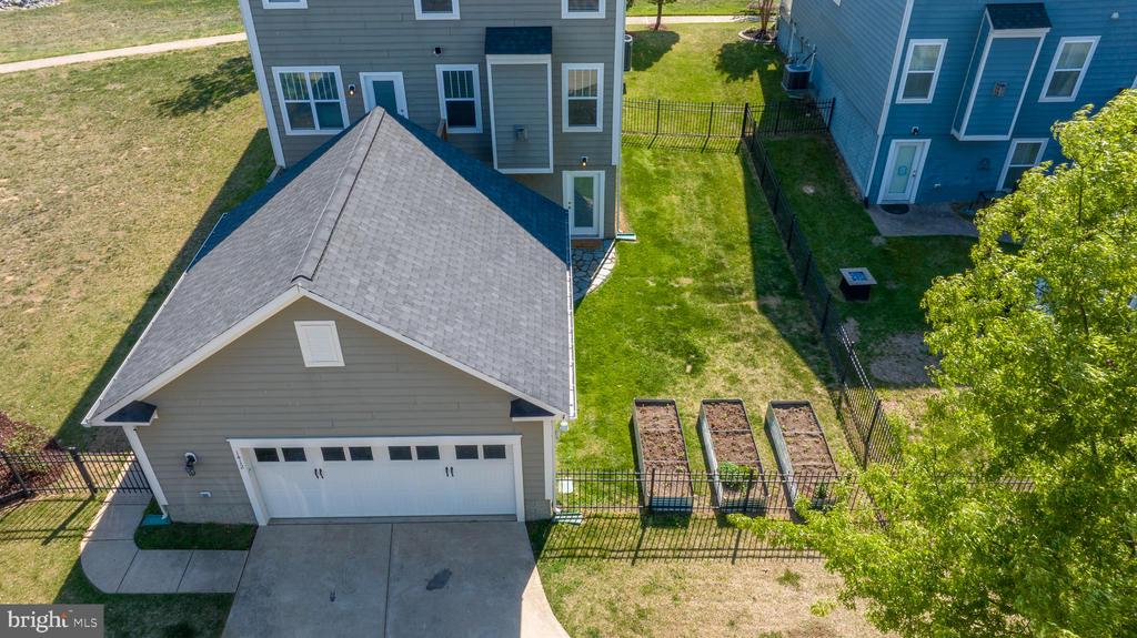 1412 SANDS CIRCLE