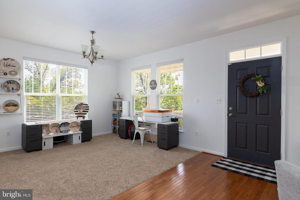 1412 SANDS CIRCLE