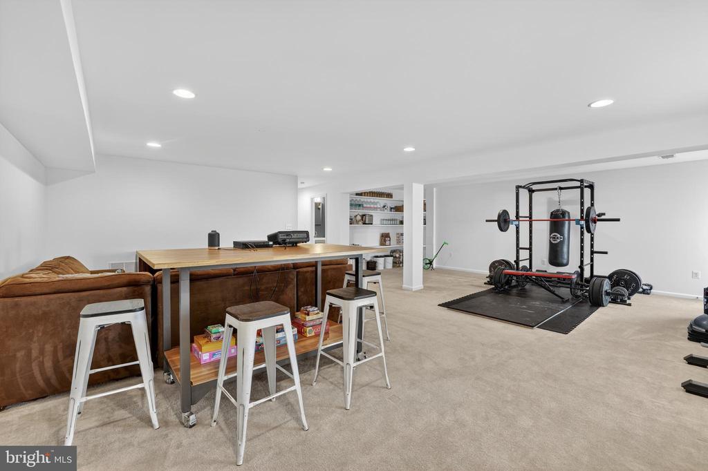 1412 SANDS CIRCLE